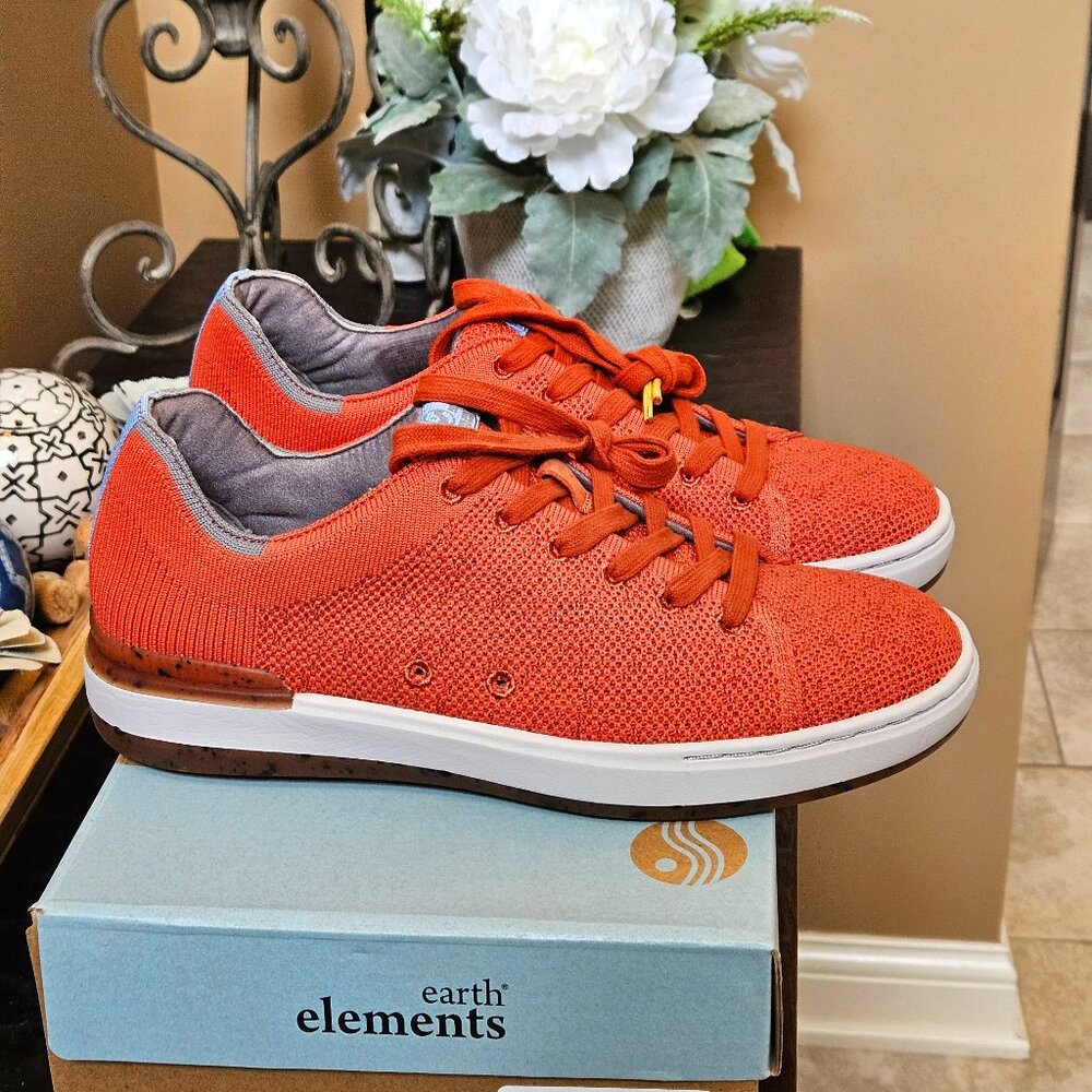 NIB Earth Elements Men's Anton Casual Knit Sneaker, Ginger Red/Coral